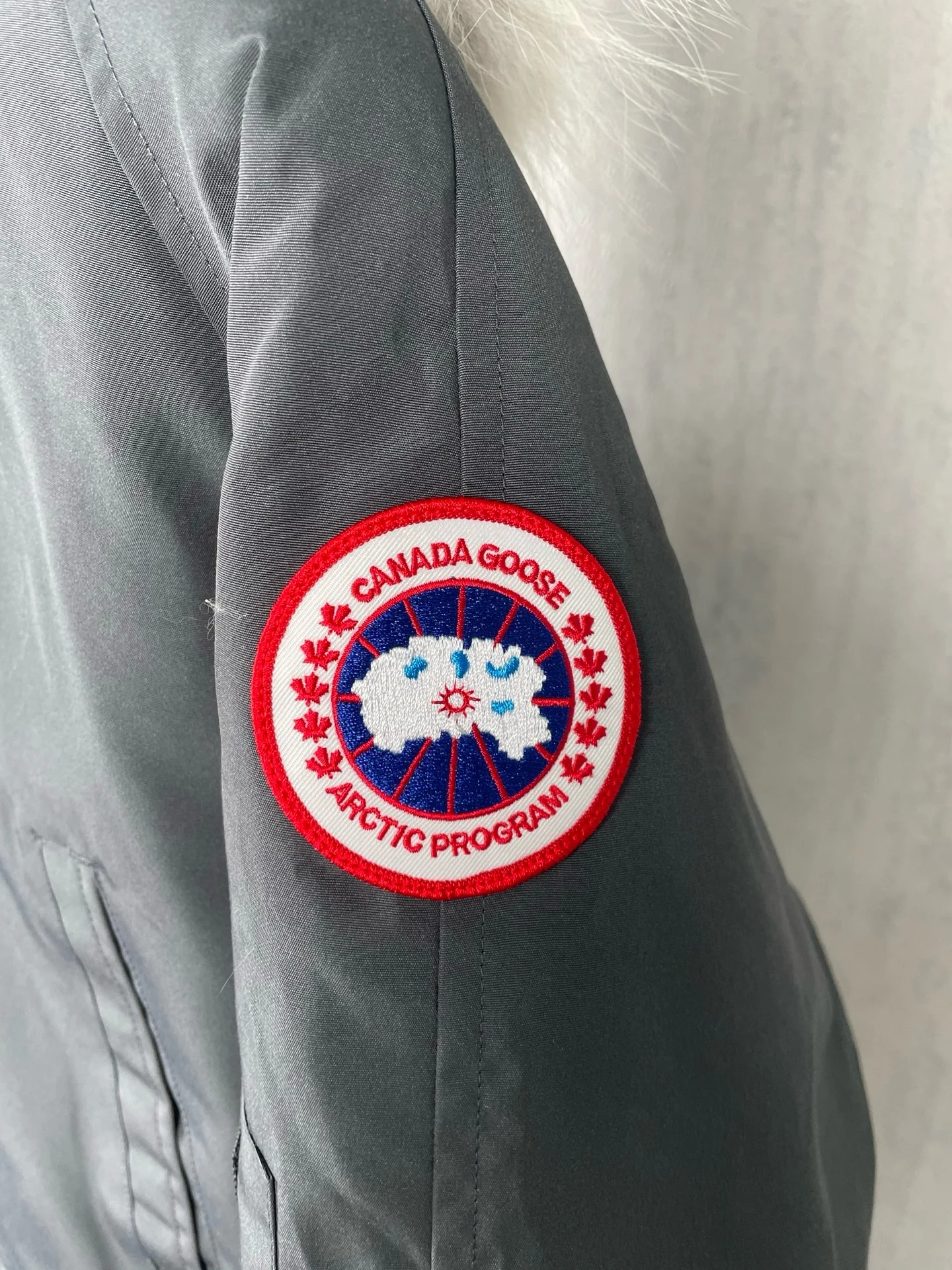 Canada Goose Zip Puffer Jacket - Style 327 - Canada Goose puffer jacket real photo 6