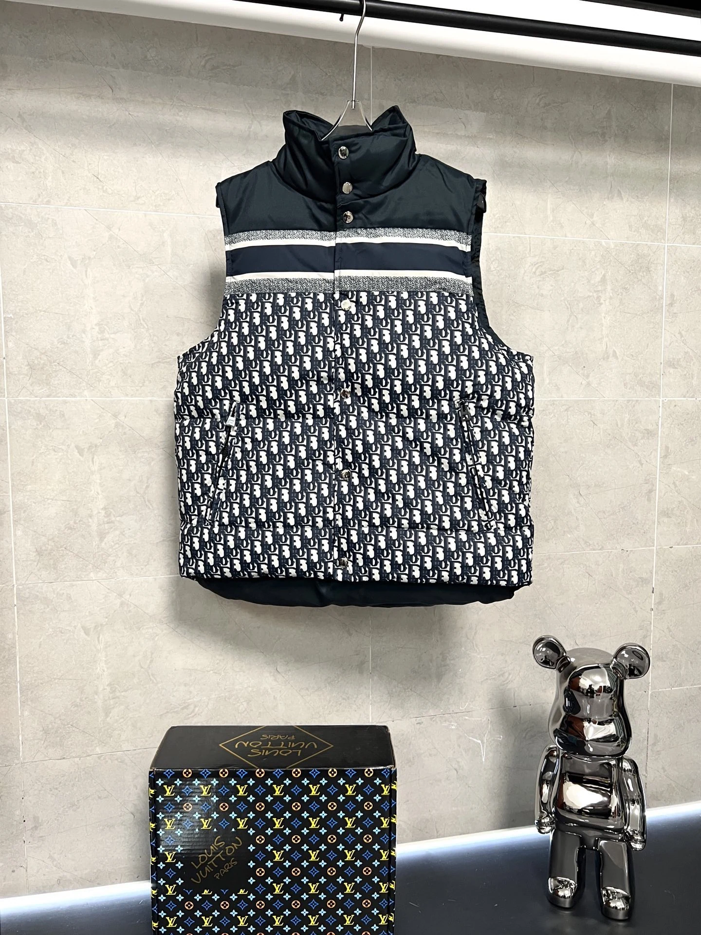 Dior puffer vest - real photo 1