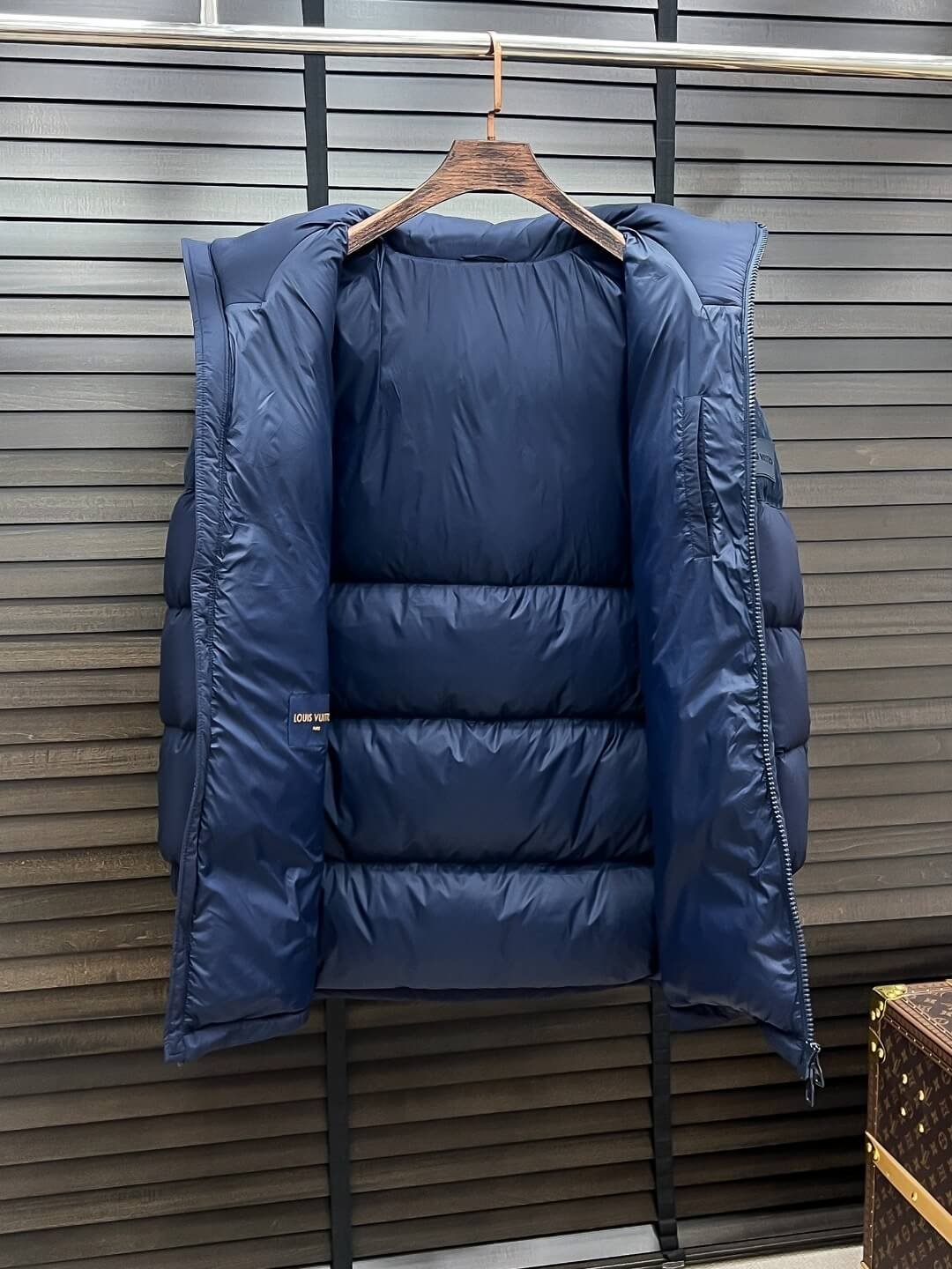 Louis Vuitton puffer jacket - real photo 3