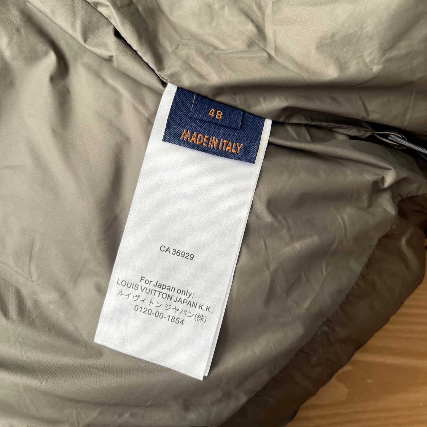 LV puffer jacket - real photo 12