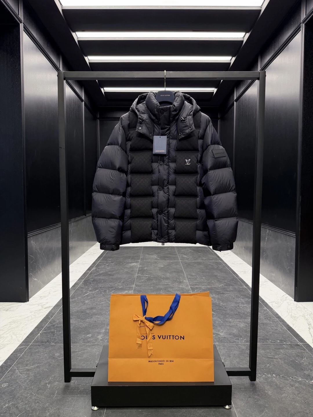 LV puffer jacket - real photo 2