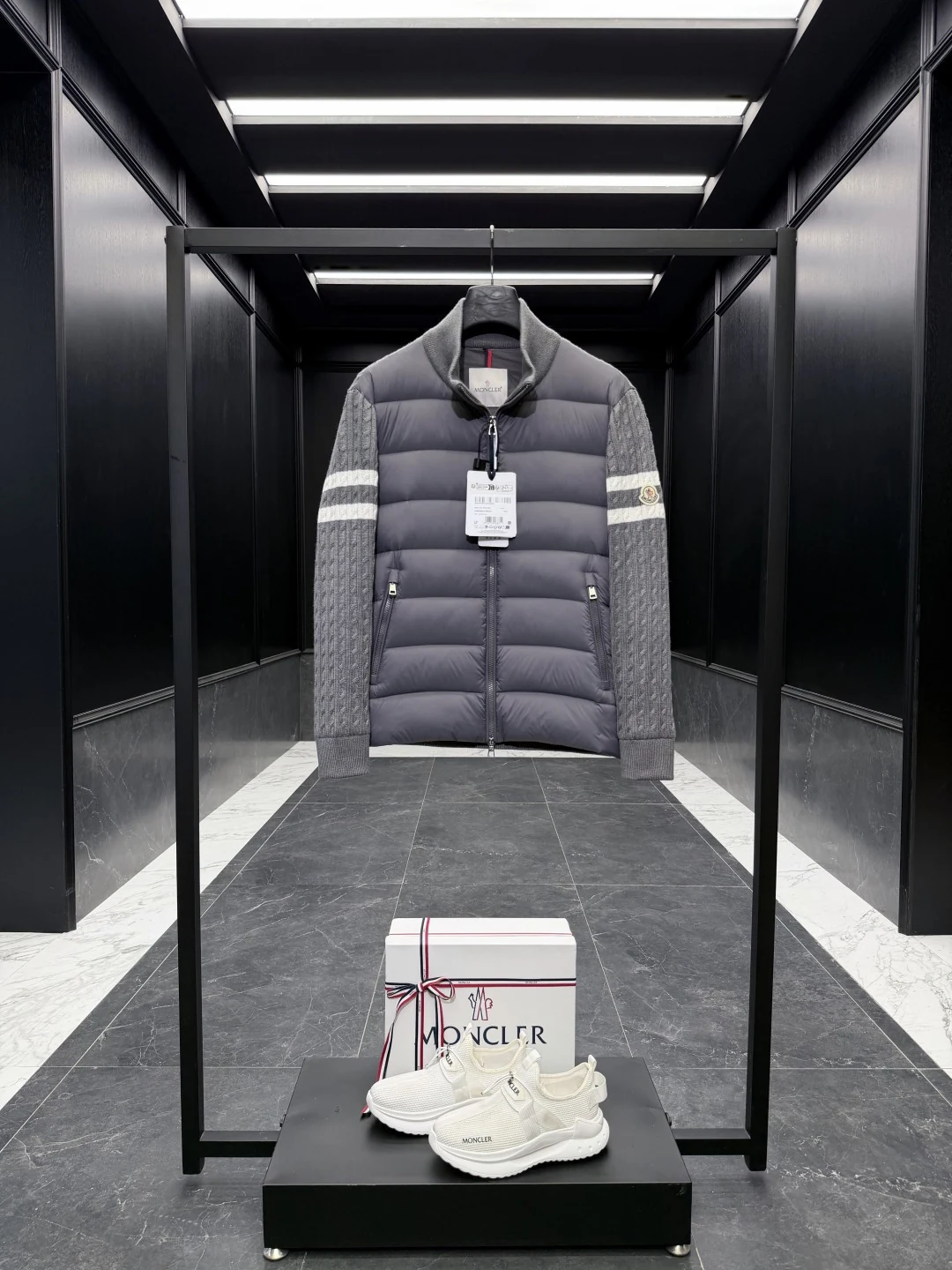 Moncler Doudoune Puffer Jacket - Style 89 - Moncler puffer jacket real photo 2