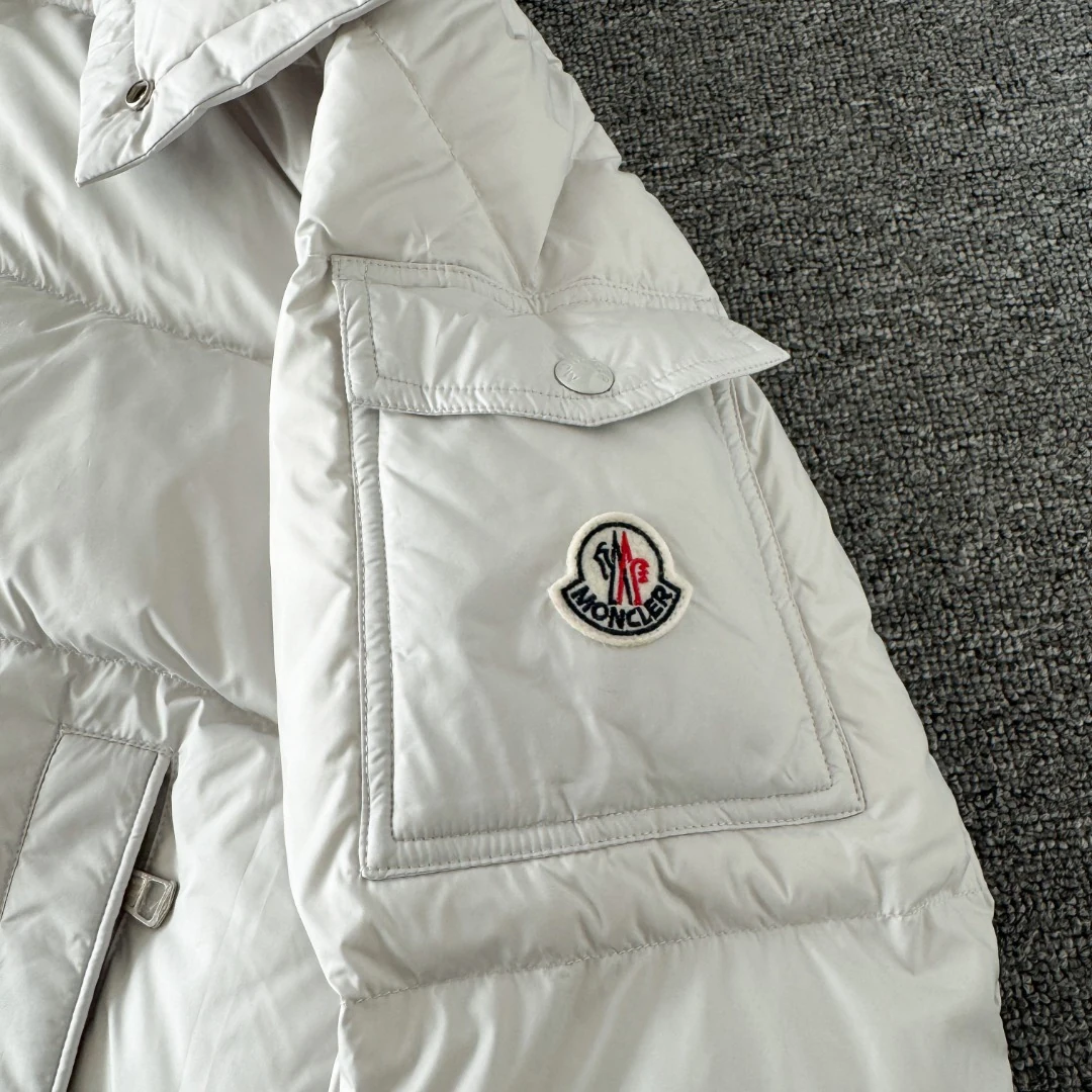 Moncler puffer jacket - real photo 5