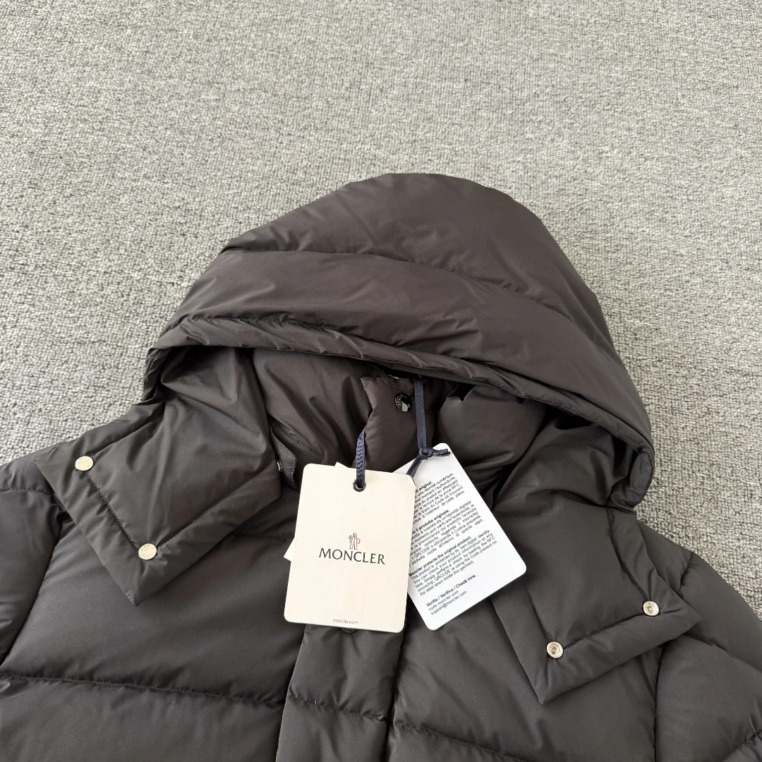 Moncler puffer jacket - real photo 3