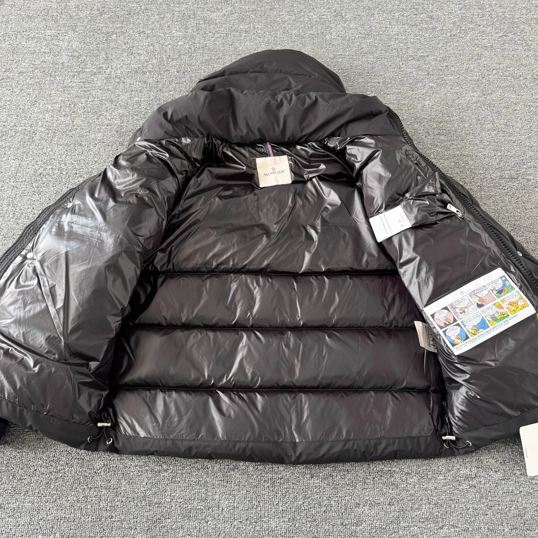 Moncler puffer jacket - real photo 7