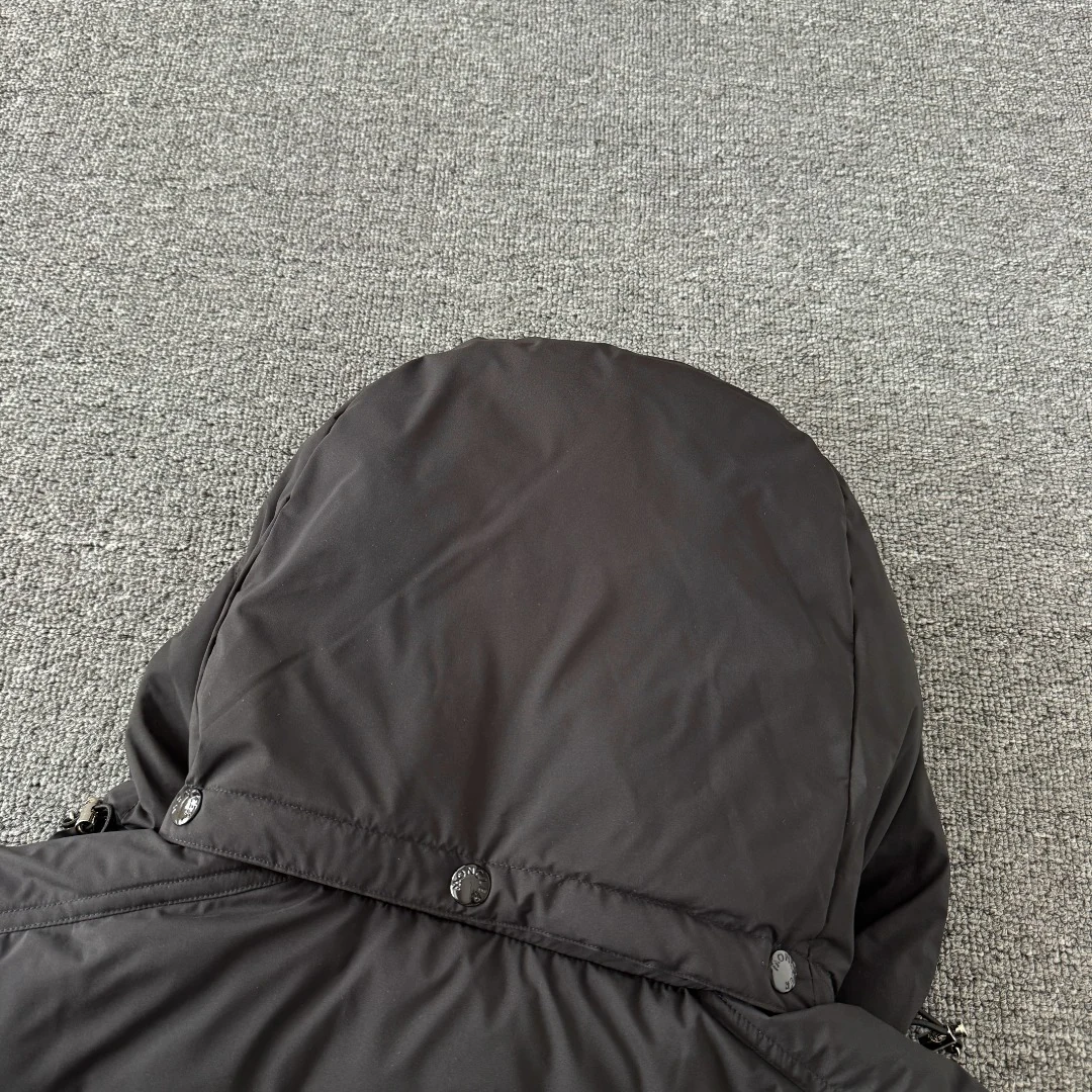 Moncler puffer jacket - real photo 11