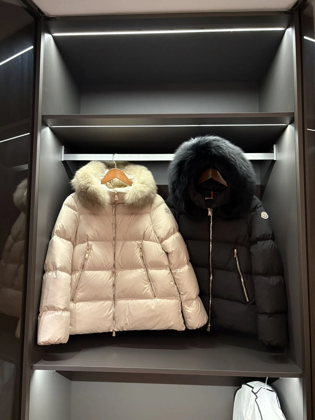 Moncler puffer jacket - real photo 4