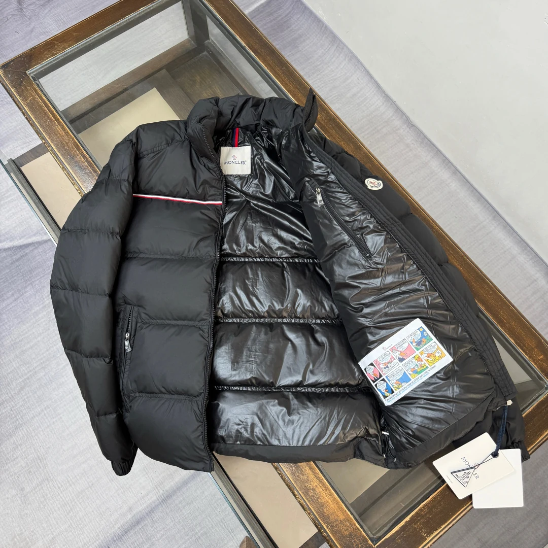 Moncler puffer jacket - real photo 7