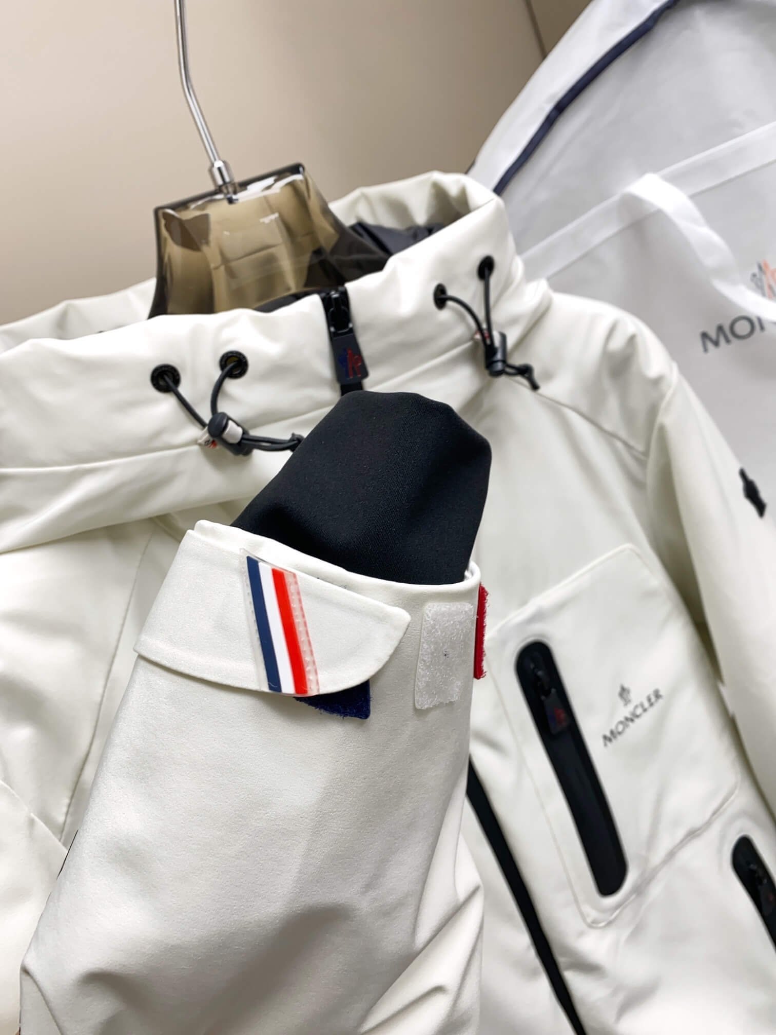 Moncler puffer jacket - real photo 8