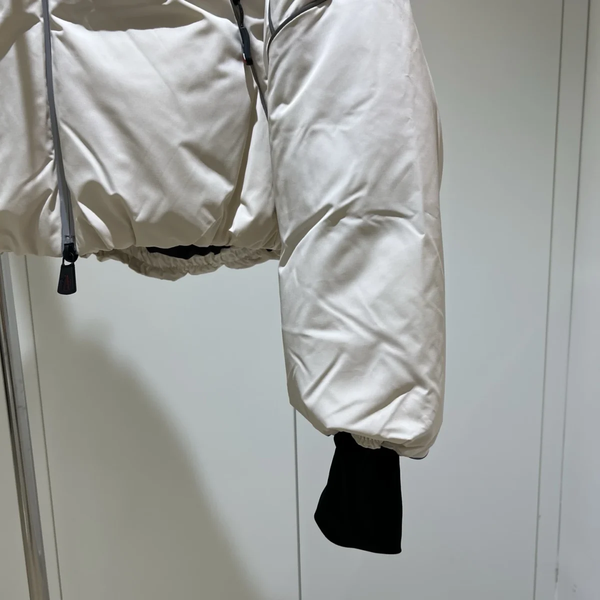 Moncler Klais Stand-Collar Short Puffer Jacket - Grenoble Ski Collection - Moncler puffer jacket real photo 8