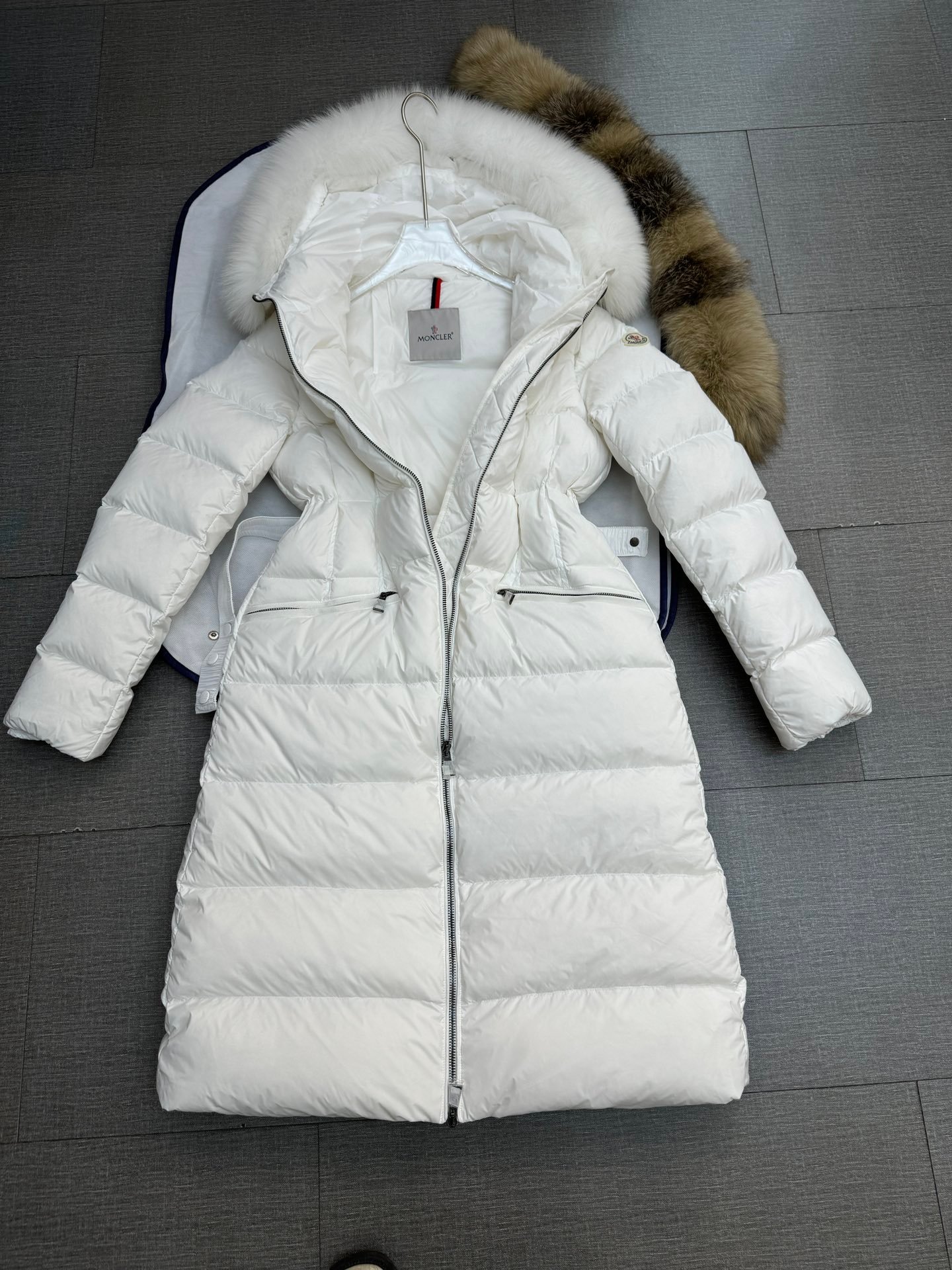 Moncler Long Fur-Collar Puffer Jacket - Style 5 - Moncler puffer jacket real photo 3