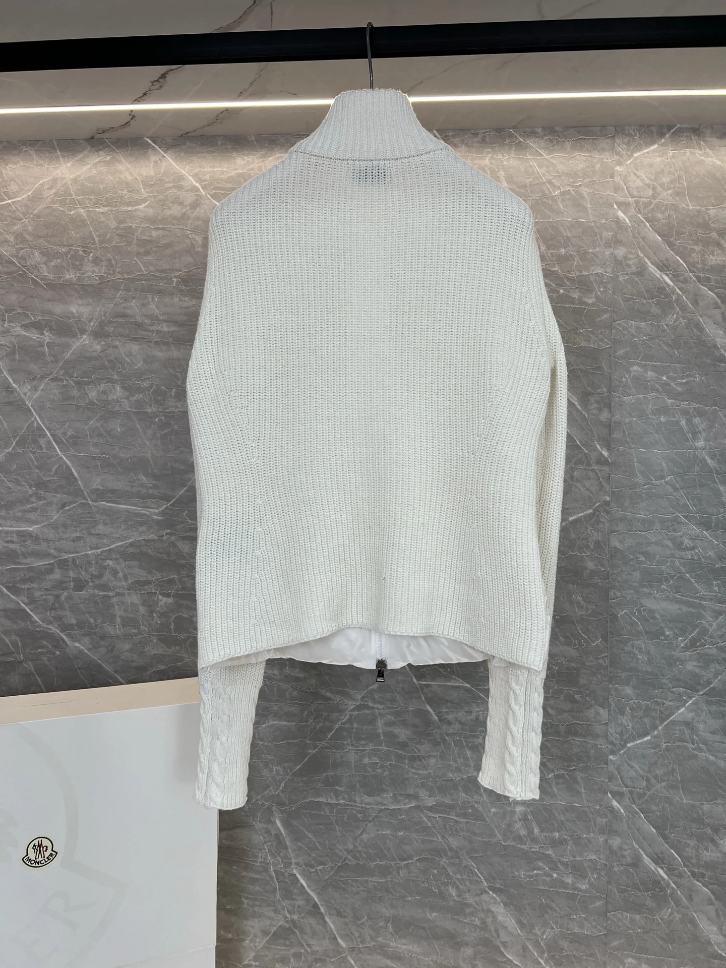 Moncler puffer jacket - real photo 9