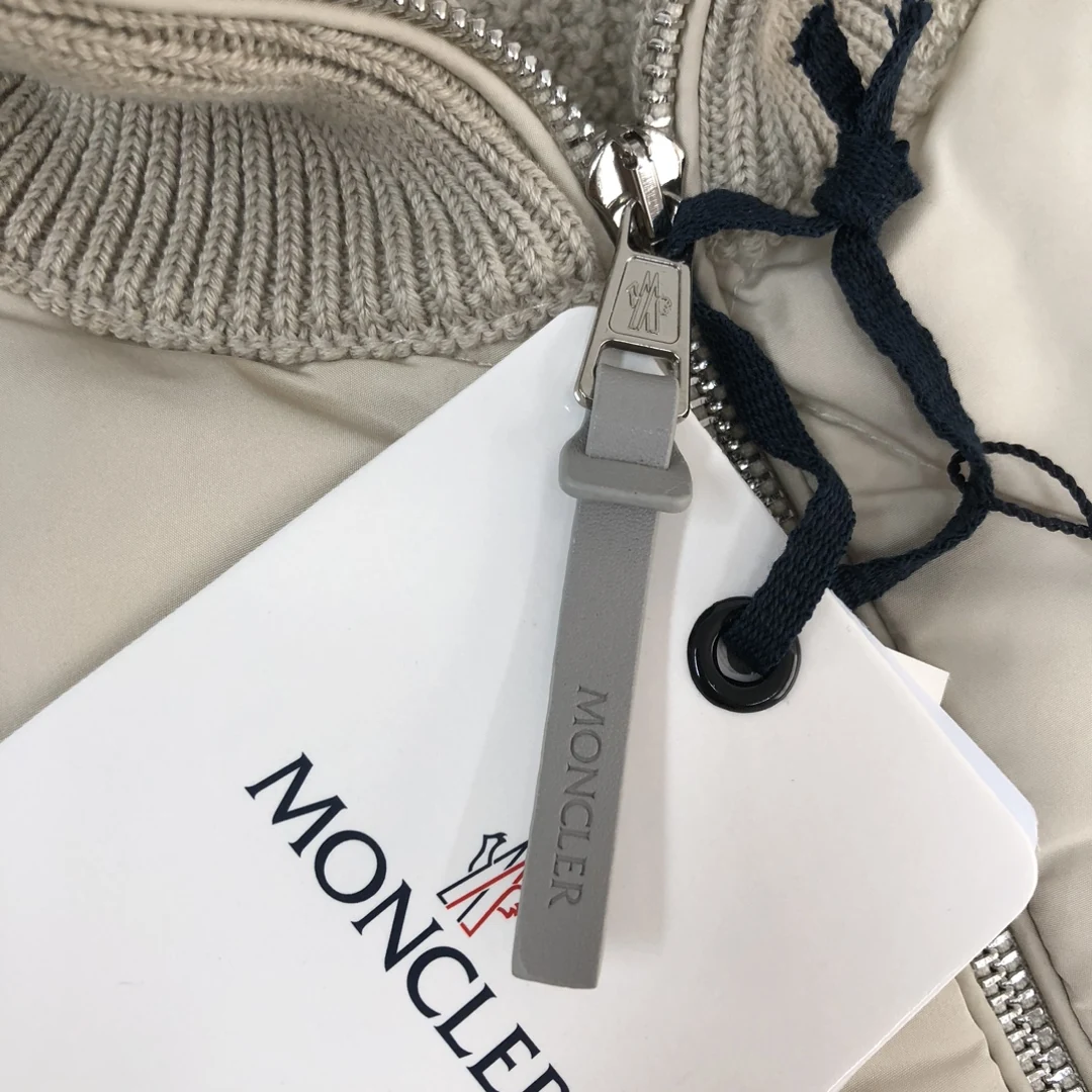 Moncler puffer jacket - real photo 4