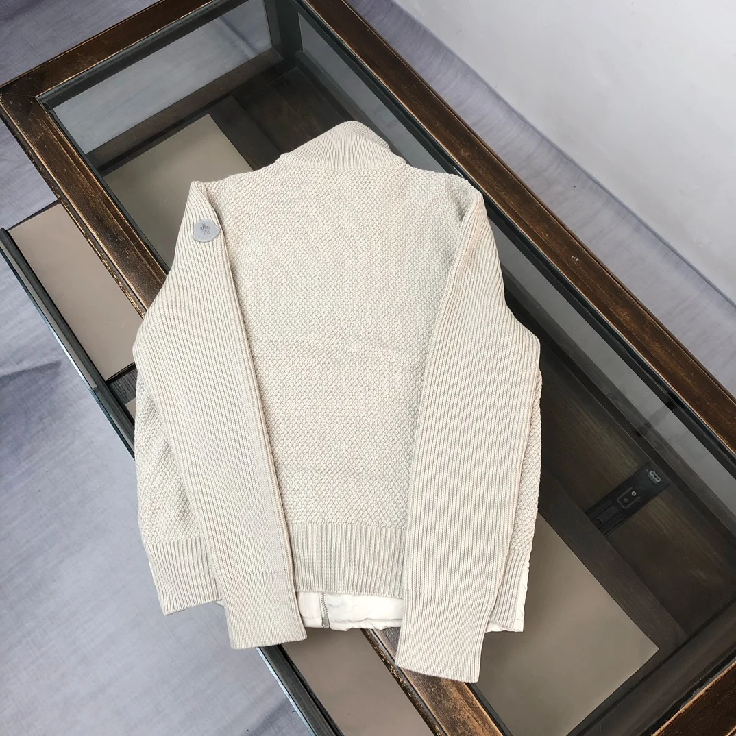 Moncler puffer jacket - real photo 9