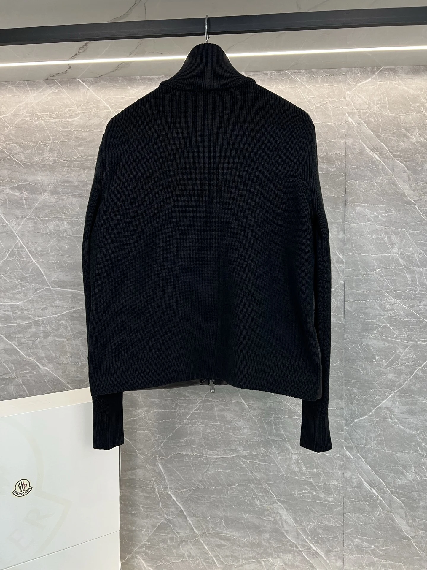 Moncler puffer jacket - real photo 9