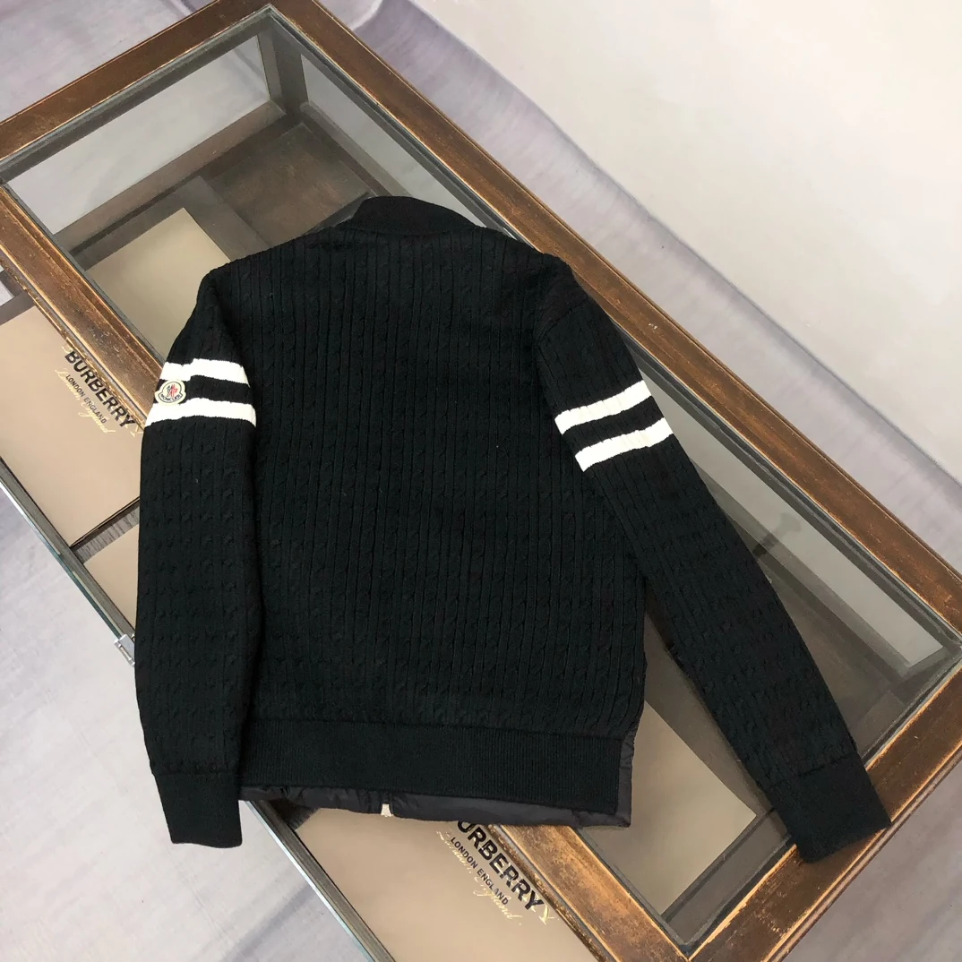 Moncler puffer jacket - real photo 8