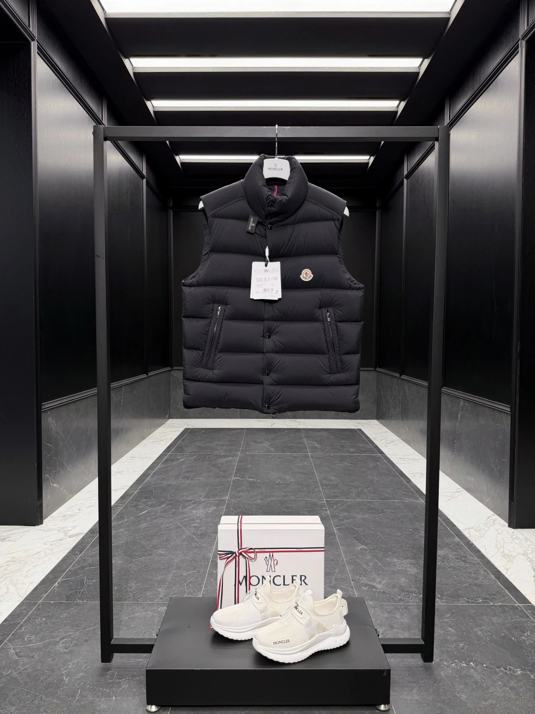 Moncler Quilted Puffer Vest - Style 21 - Moncler puffer vest real photo 1