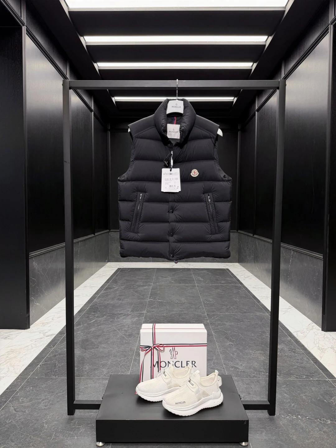 Moncler Quilted Puffer Vest - Style 21 - Moncler puffer vest real photo 2