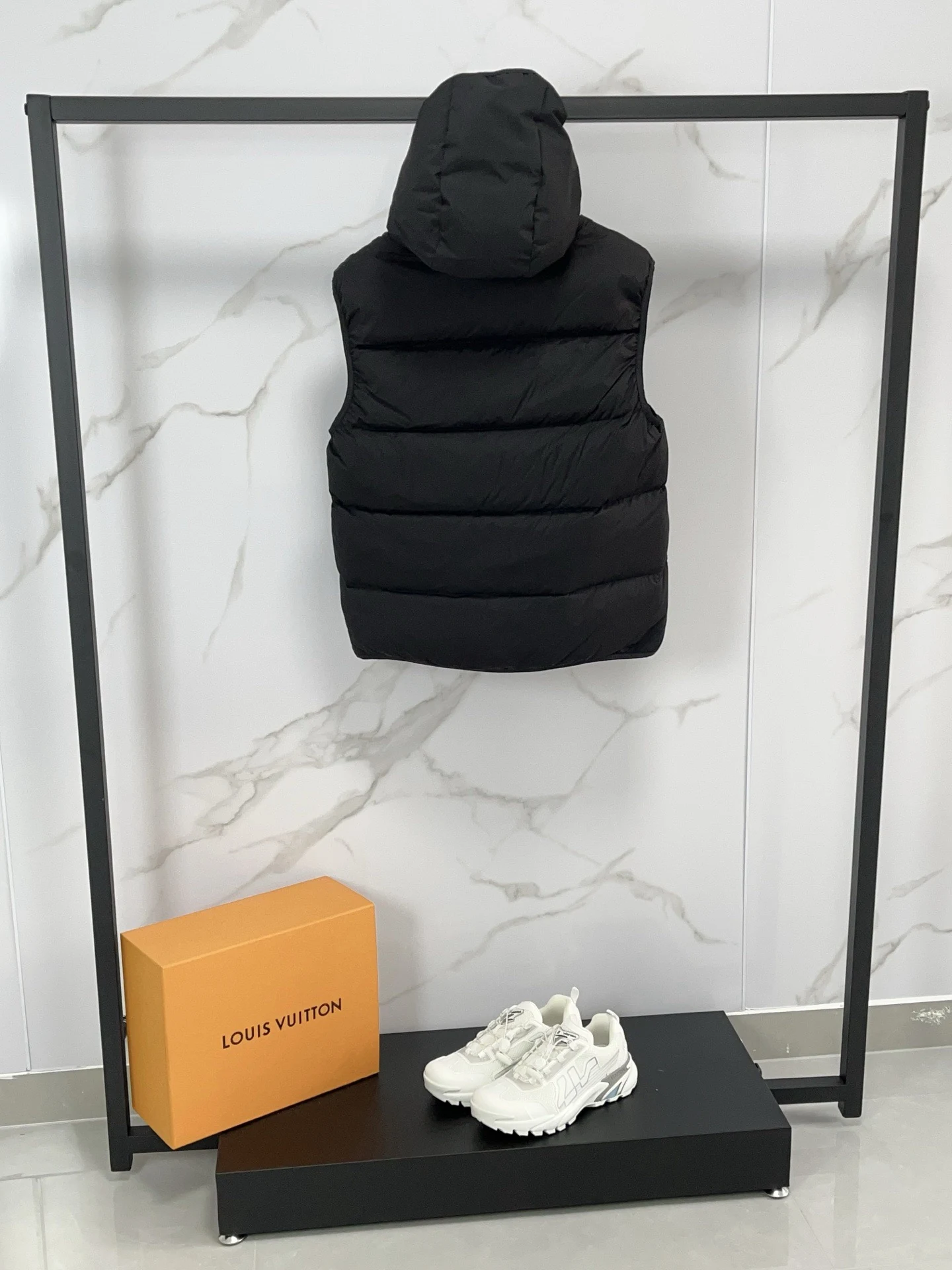 Moncler puffer vest - real photo 4