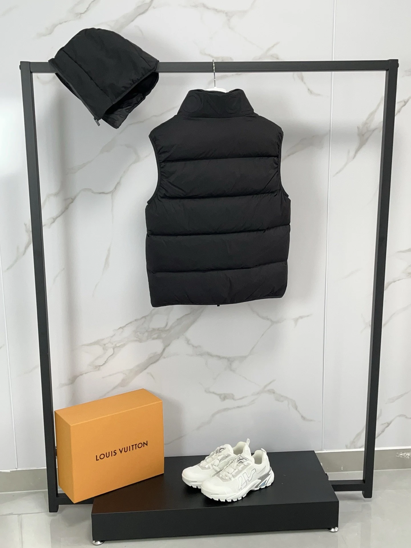 Moncler puffer vest - real photo 6