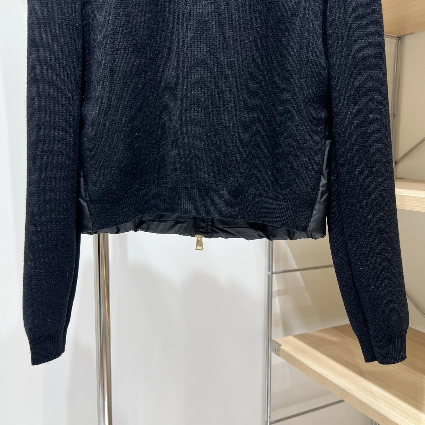 Moncler Round-Neck Panel Puffer Jacket - Style 4 - Moncler puffer jacket real photo 10