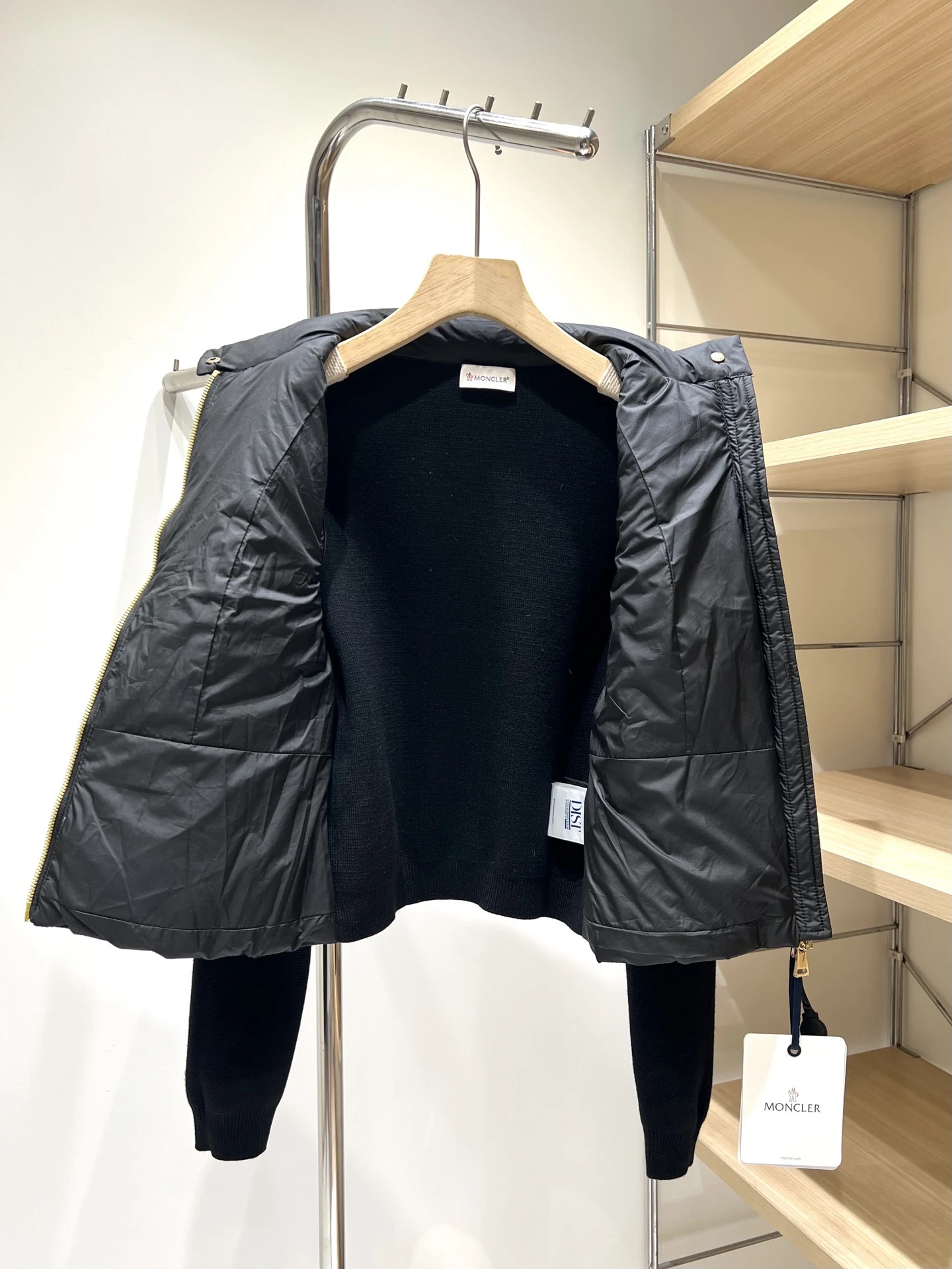 Moncler Round-Neck Panel Puffer Jacket - Style 4 - Moncler puffer jacket real photo 14