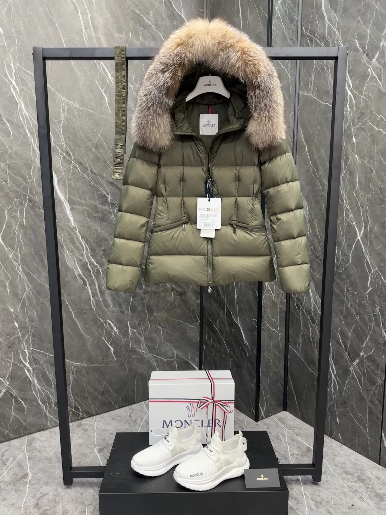 Moncler puffer jacket - real photo 3