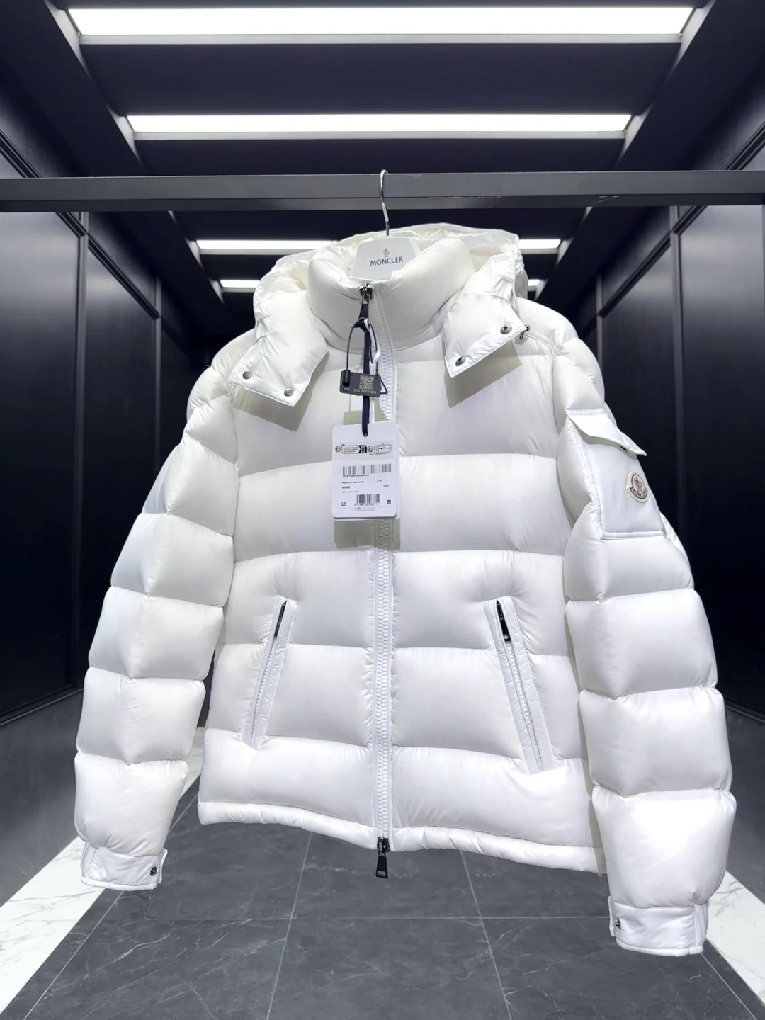 Moncler puffer jacket - real photo 6