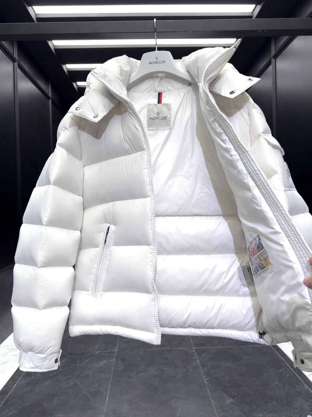 Moncler puffer jacket - real photo 8