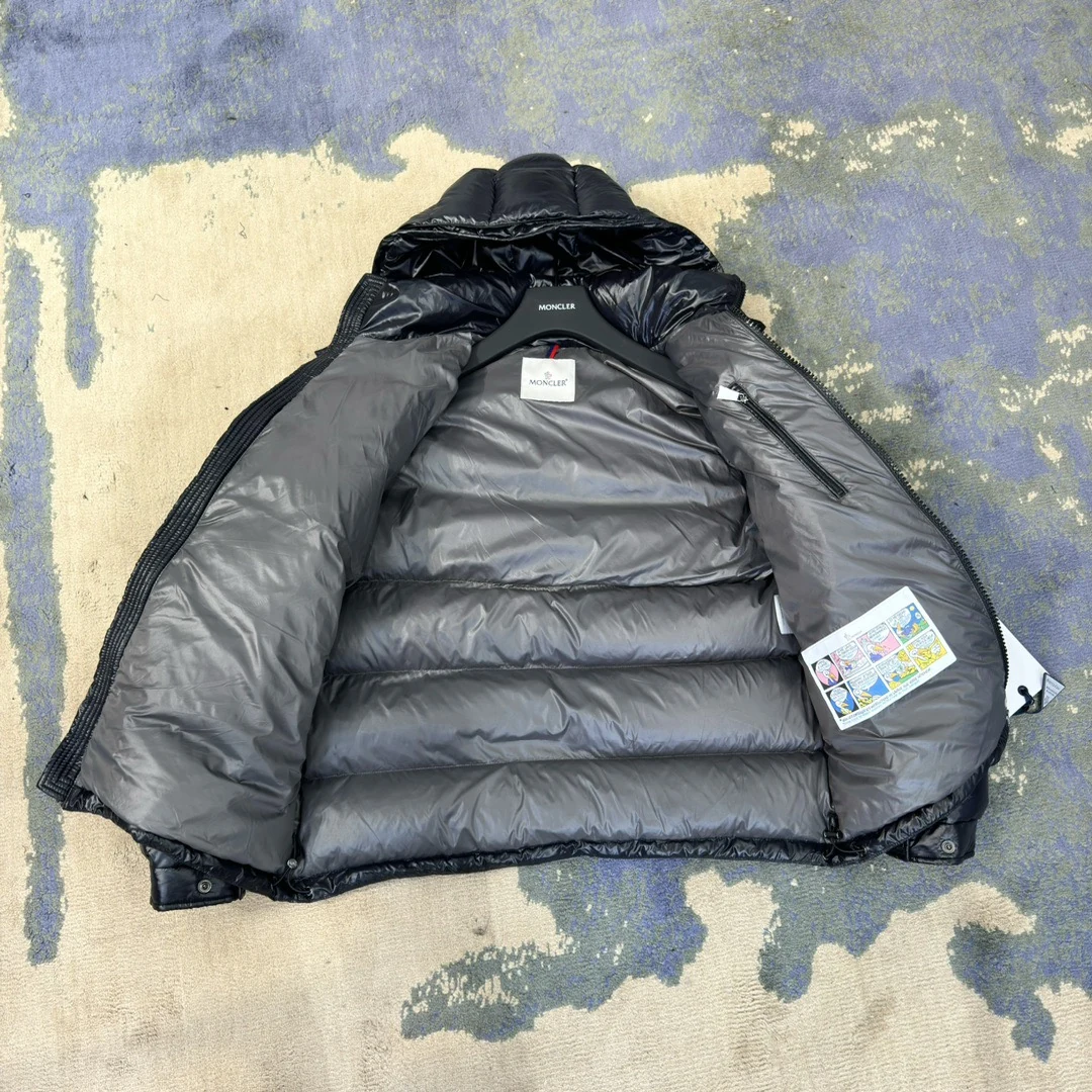 Moncler puffer jacket - real photo 7