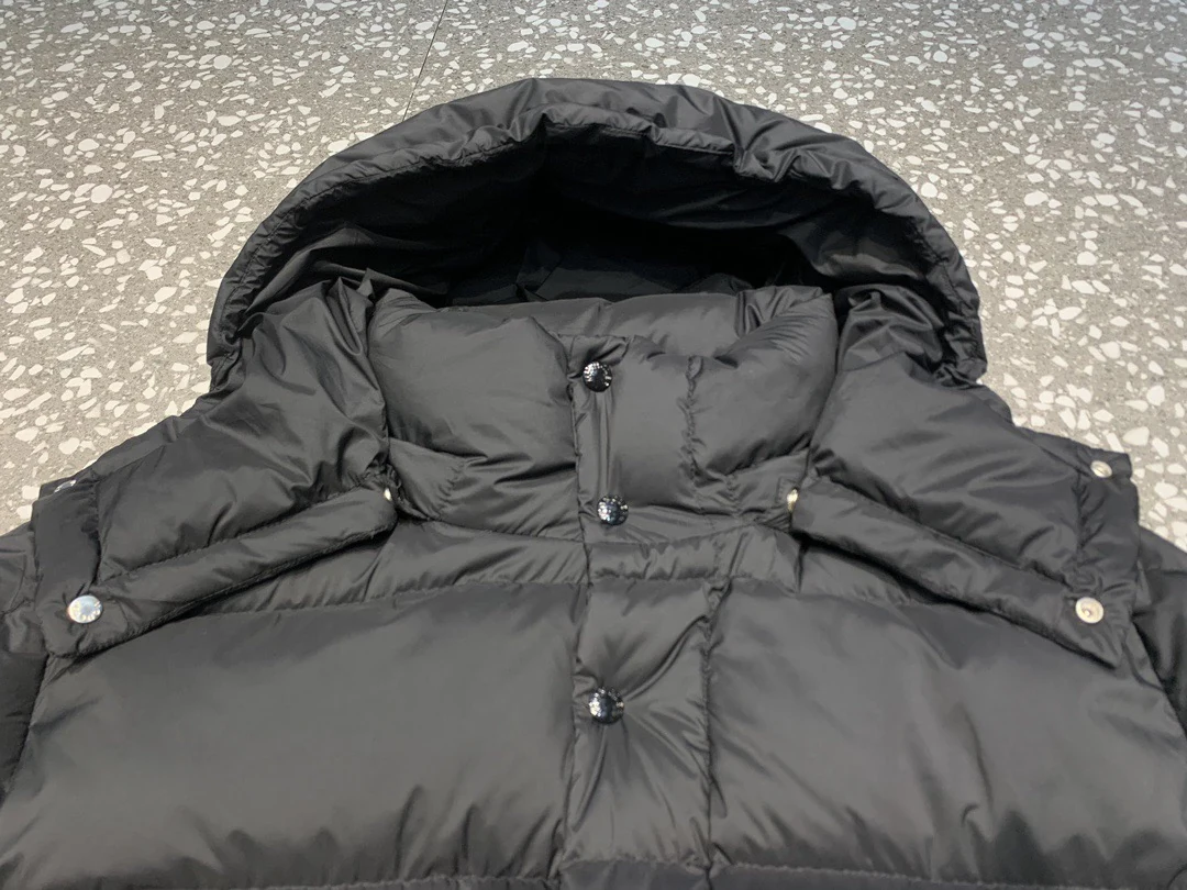 Moncler puffer jacket - real photo 8