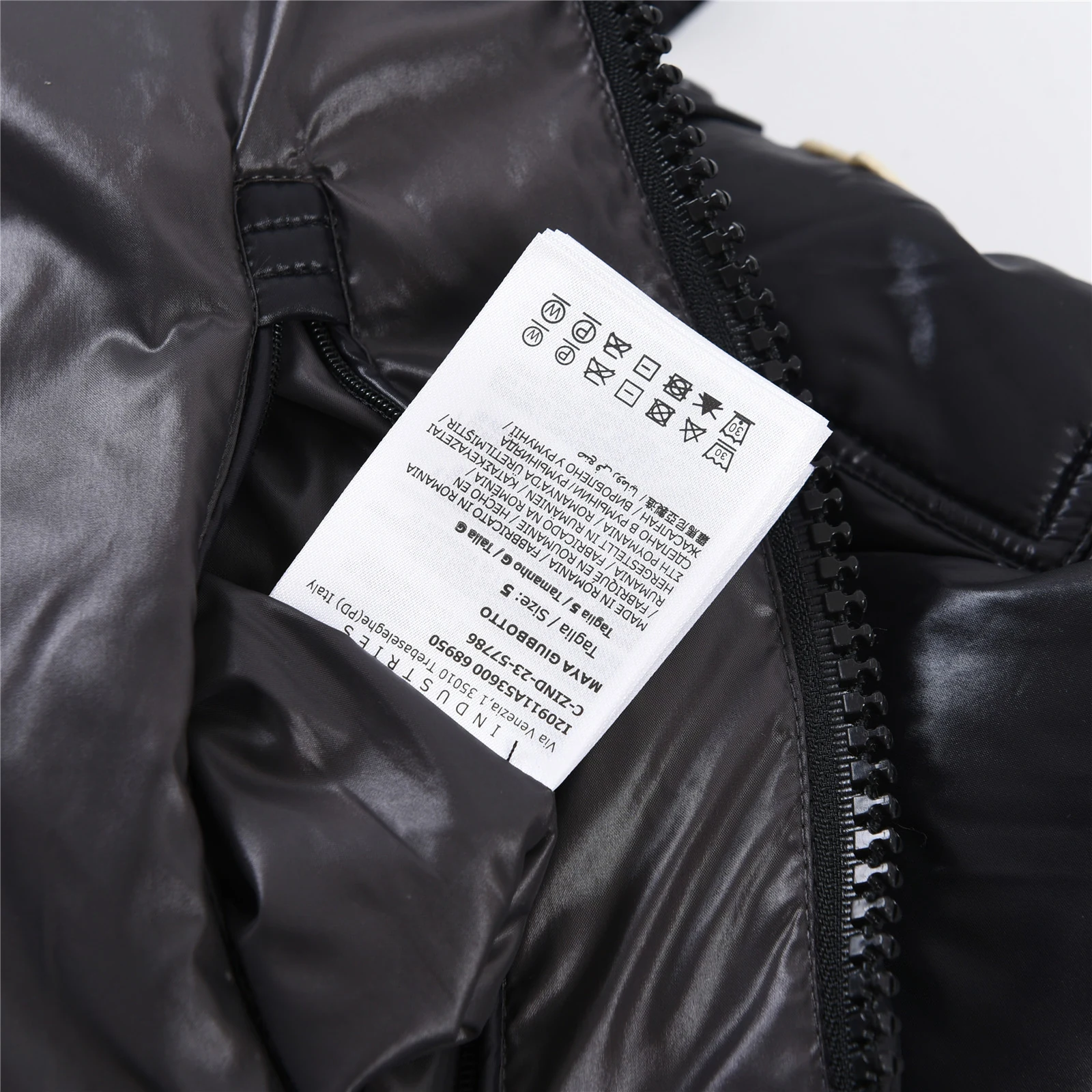 Moncler puffer jacket - real photo 4