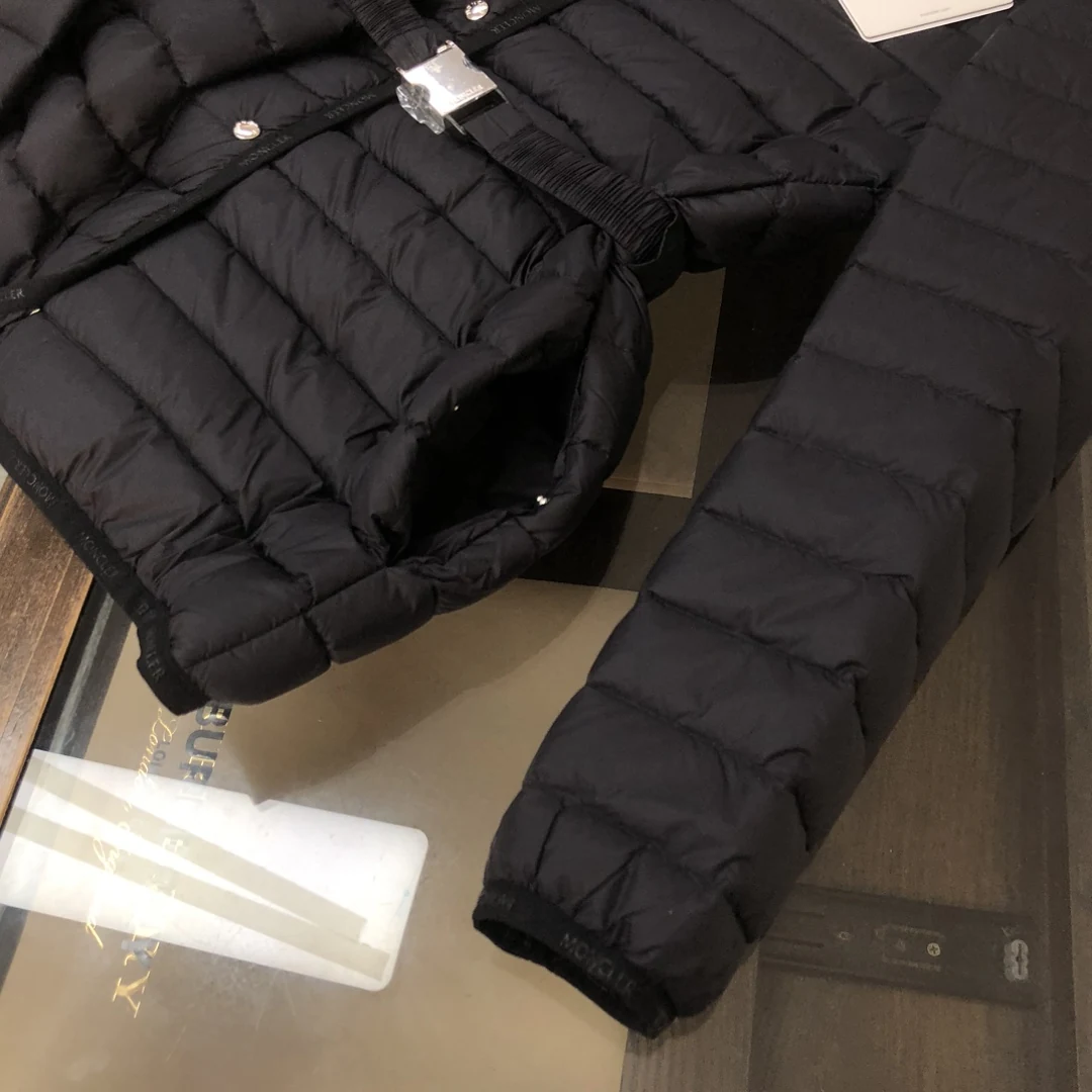 Moncler puffer jacket - real photo 6