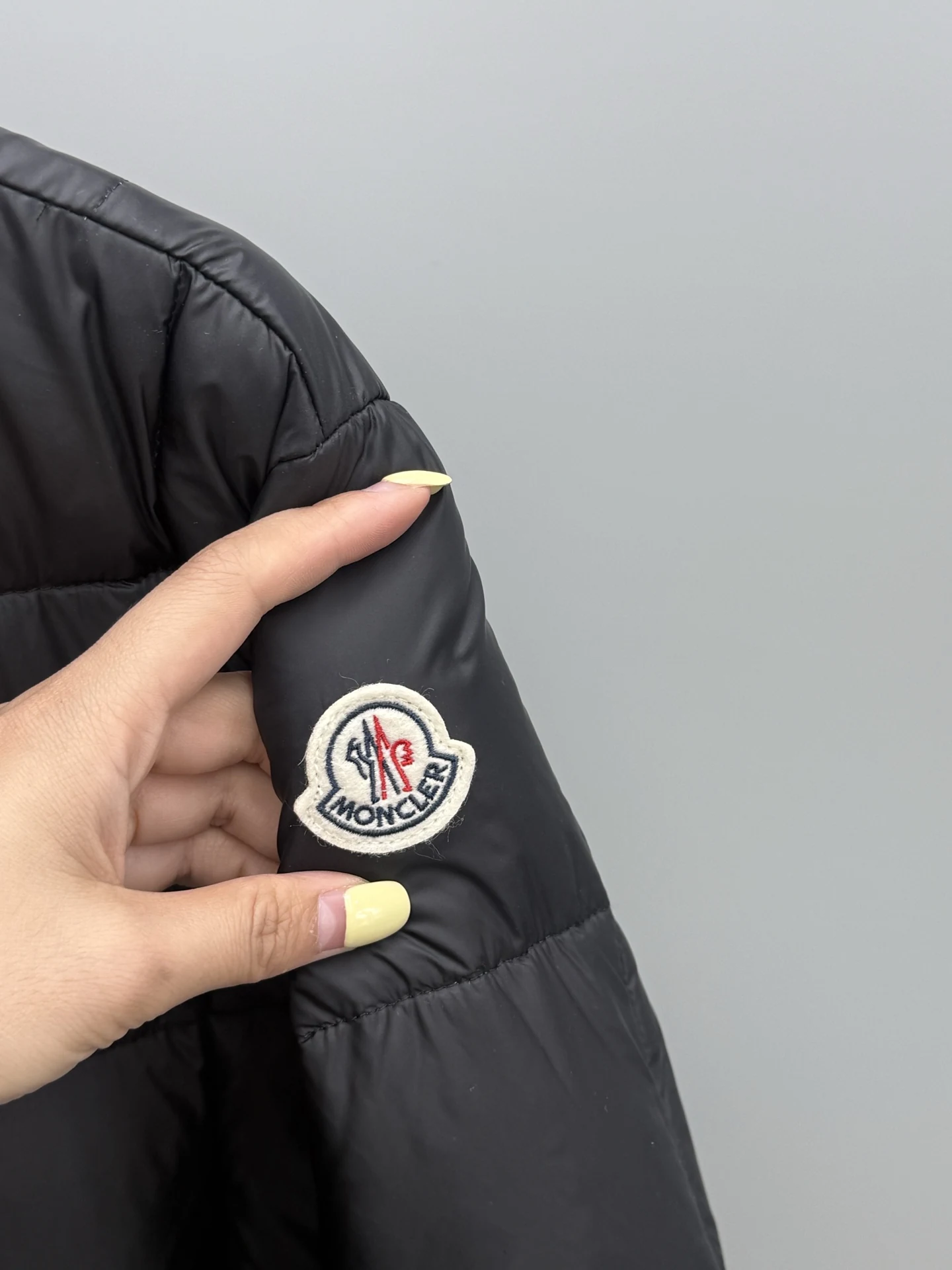 Moncler Short Stand-Collar Puffer Jacket - Style 33 - Moncler puffer jacket real photo 7