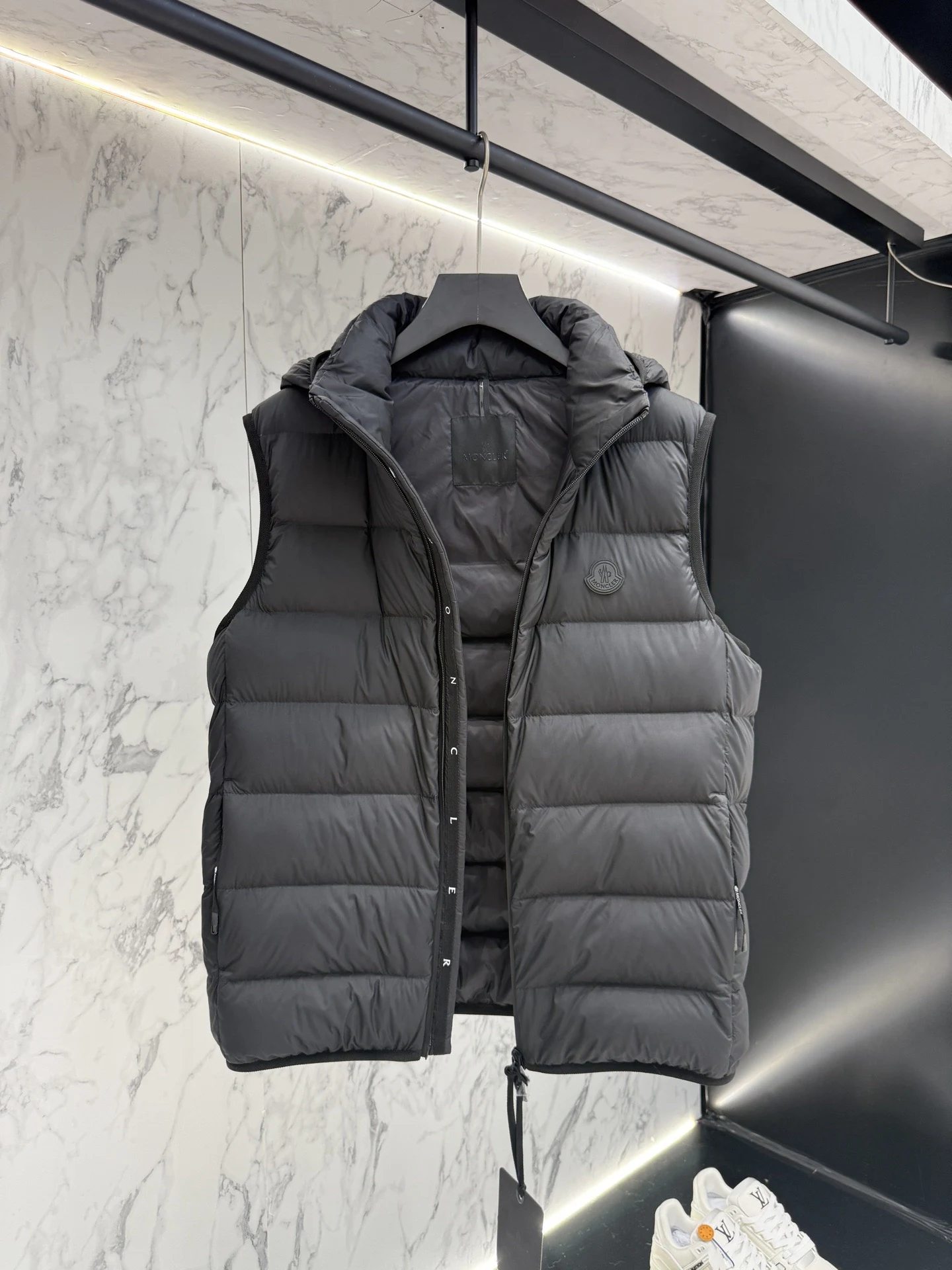 Moncler puffer jacket - real photo 8