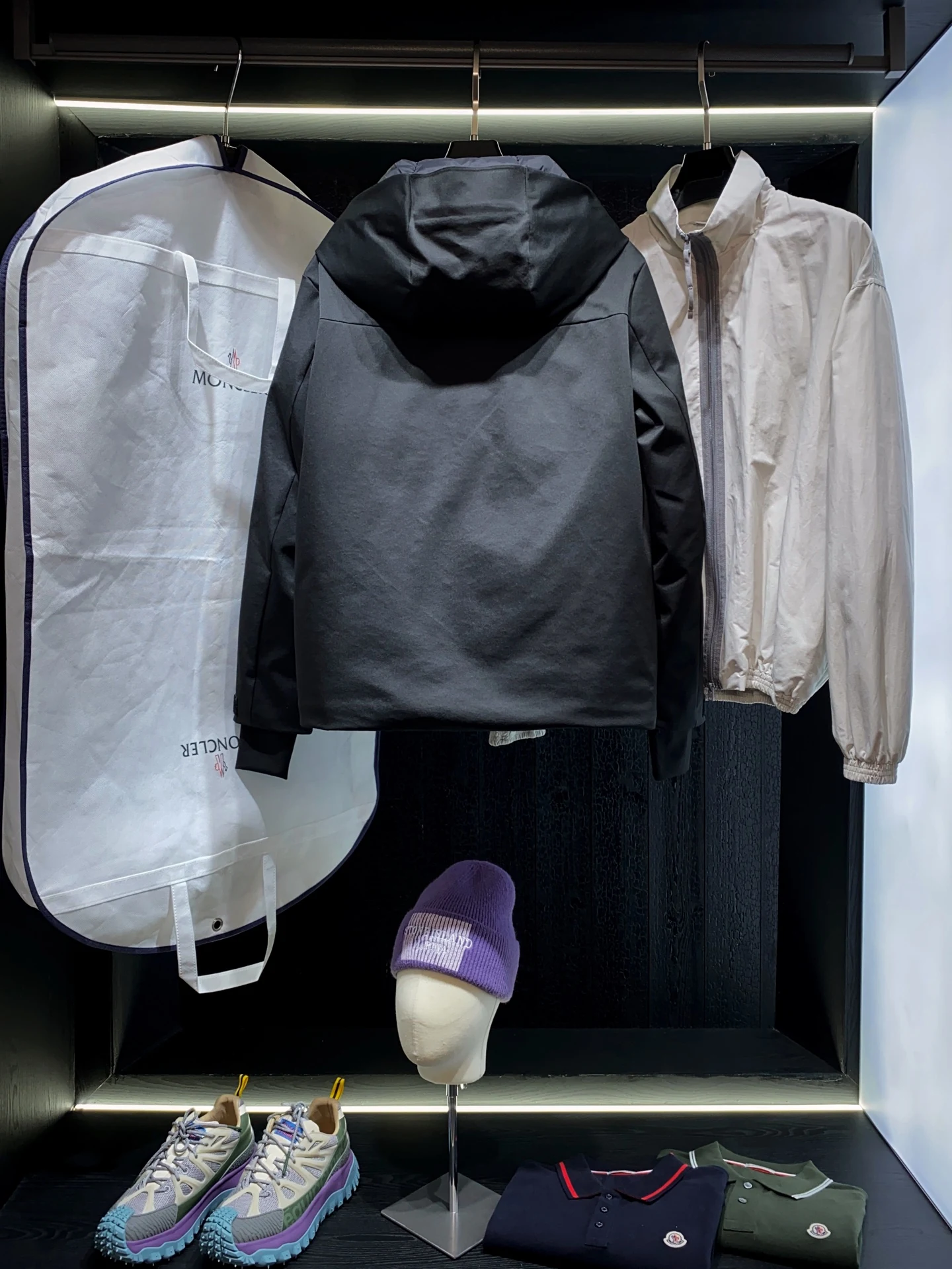 Moncler puffer jacket - real photo 8