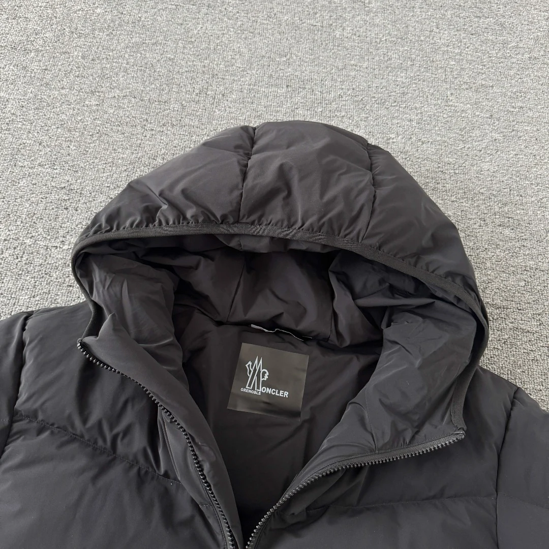 Moncler puffer jacket - real photo 3