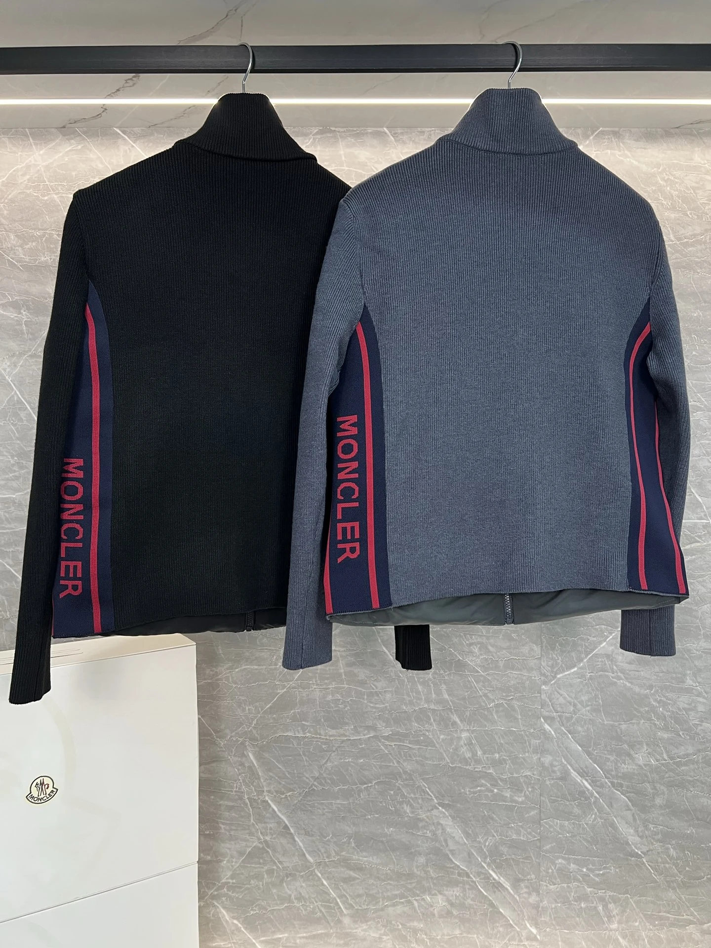 Moncler puffer jacket - real photo 2