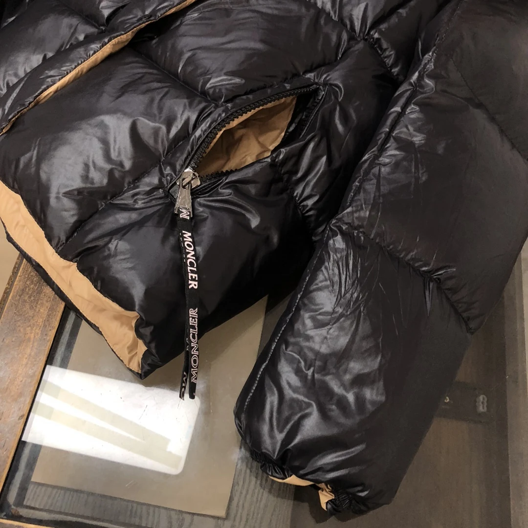 Moncler puffer jacket - real photo 5