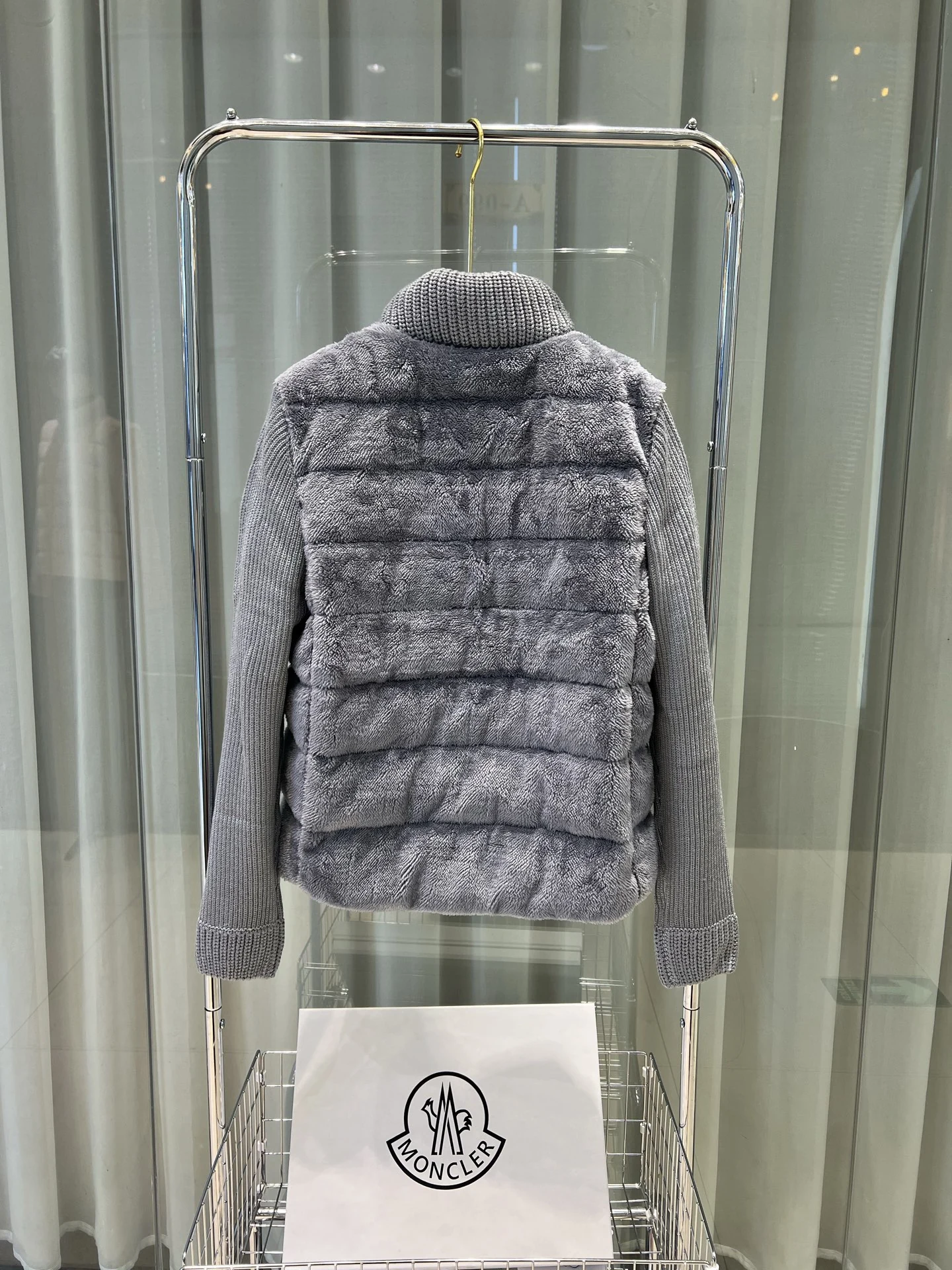 Moncler puffer jacket - real photo 9