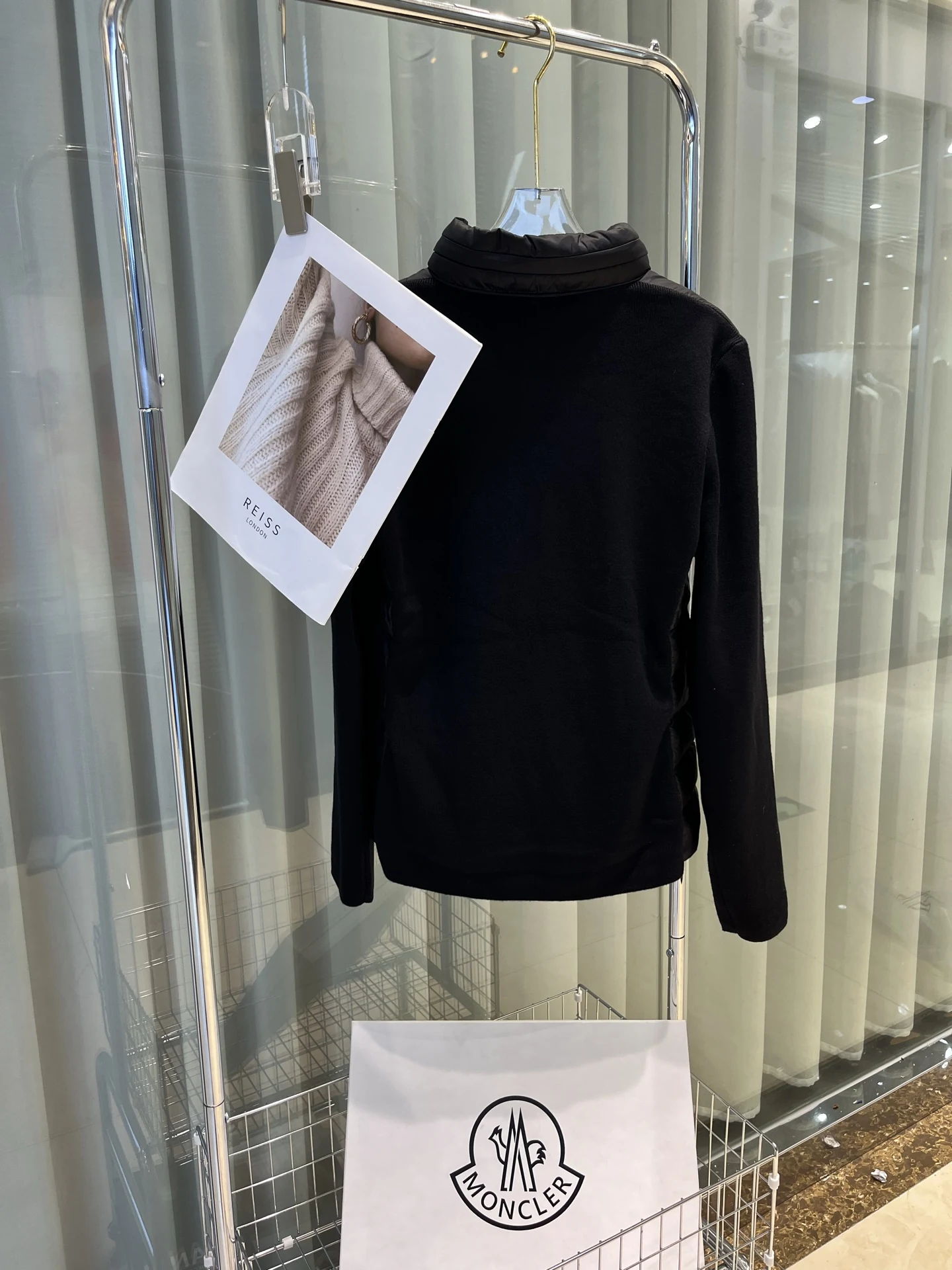 Moncler puffer jacket - real photo 9