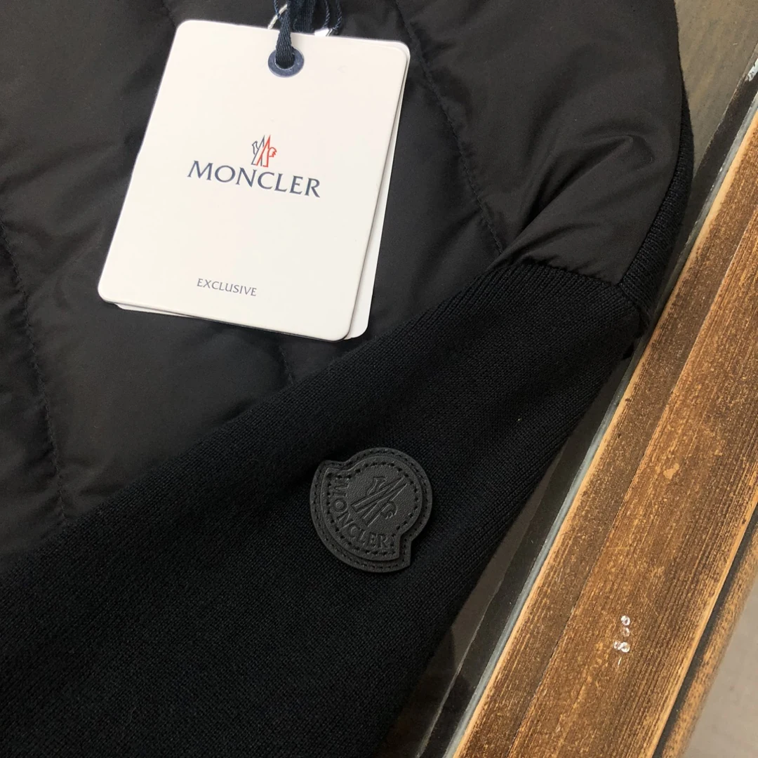 Moncler puffer jacket - real photo 5