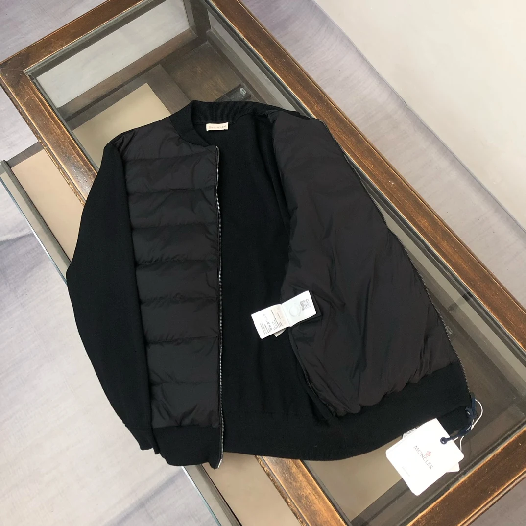 Moncler puffer jacket - real photo 8
