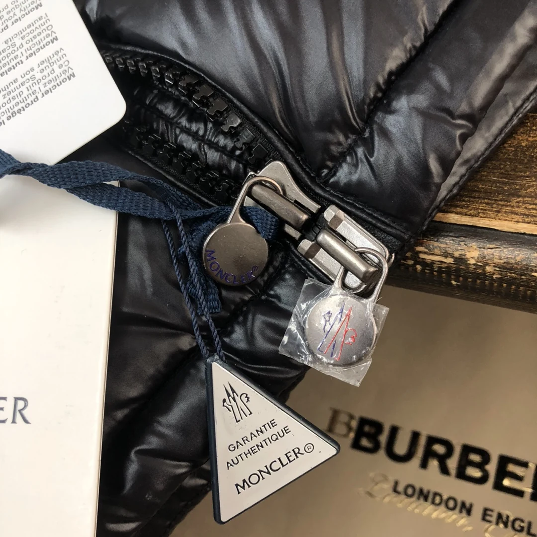 Moncler puffer jacket - real photo 5