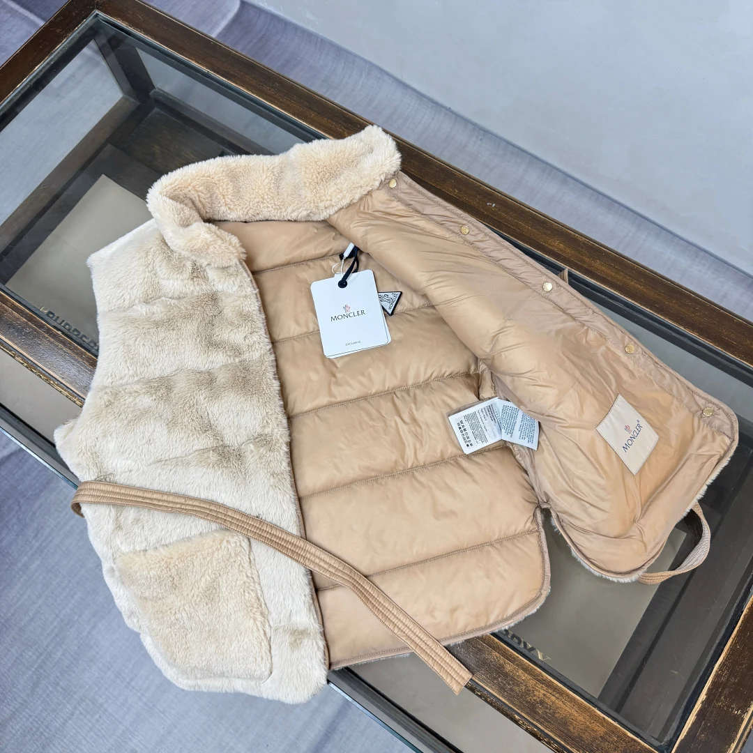Moncler puffer jacket - real photo 6