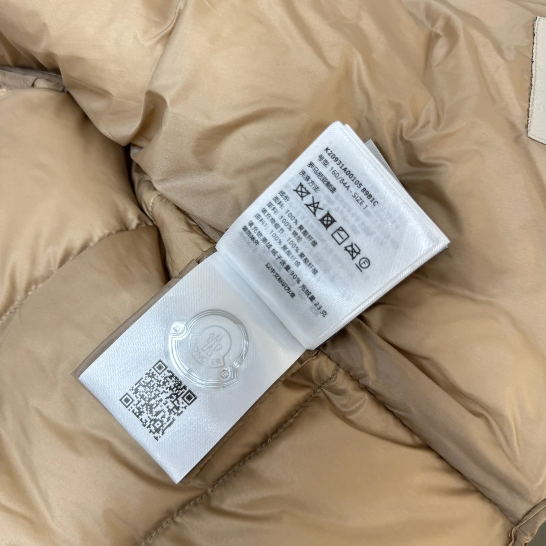 Moncler puffer jacket - real photo 8