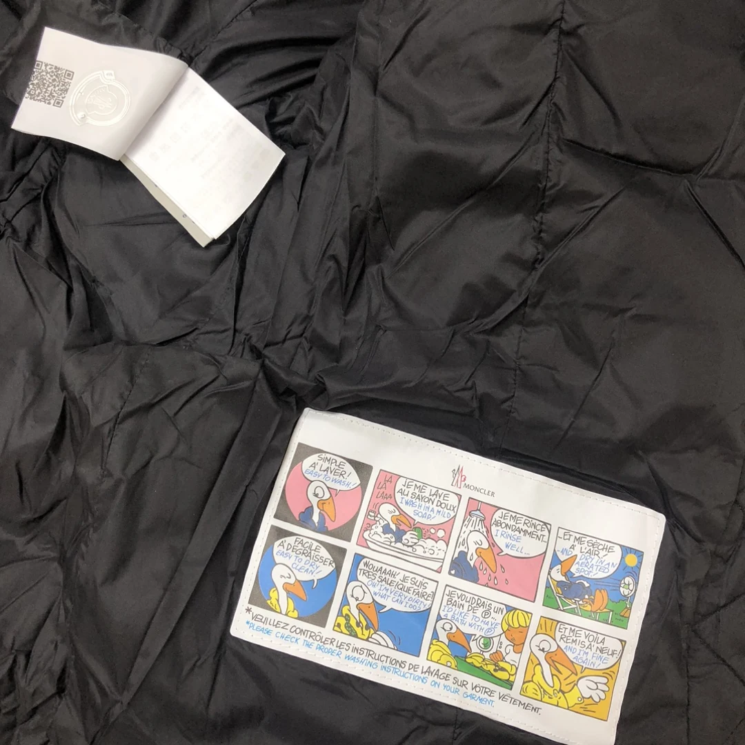 Moncler puffer jacket - real photo 9