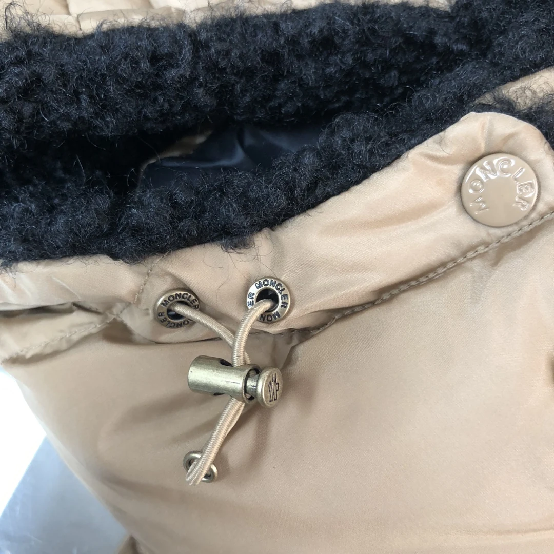 Moncler puffer jacket - real photo 5