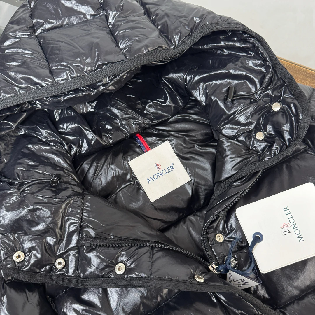 Moncler puffer jacket - real photo 4