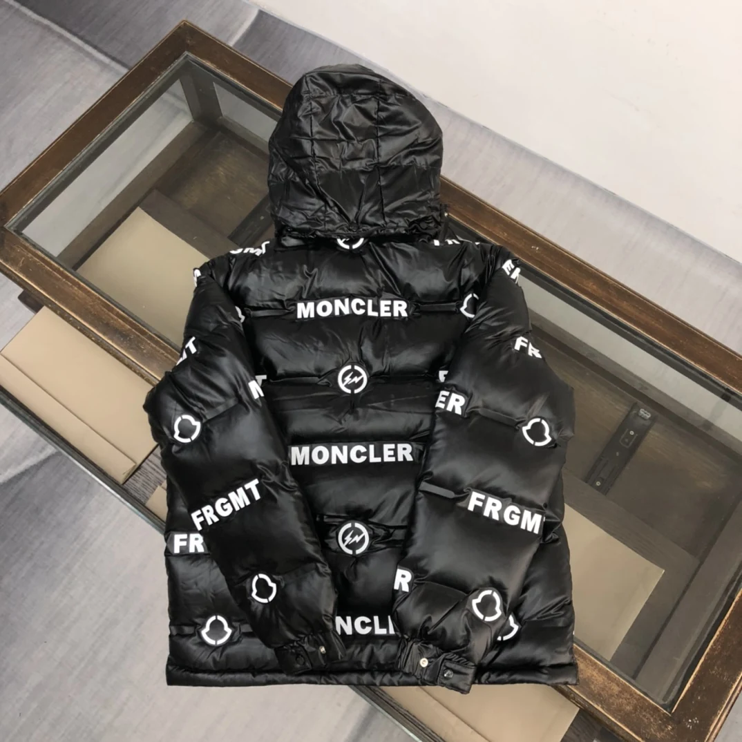 Moncler puffer jacket - real photo 9
